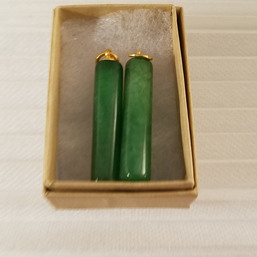 Jade pendent